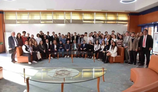 MSK&Uuml;&rsquo;de &ouml;ğrenci &ccedil;alıştayı
