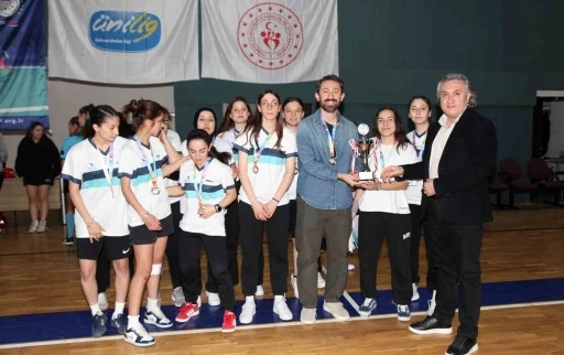 MSK&Uuml; Kadın Futsal takımı &Uuml;NİLİG şampiyonu