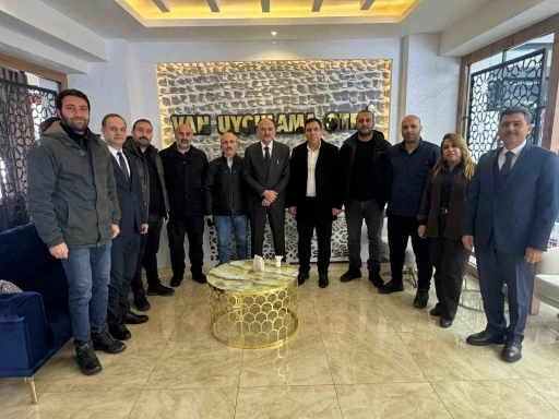 M&uuml;d&uuml;r &Ccedil;andıroğlu: "Van, projelerle eğitimde &ouml;rnek bir şehir"
