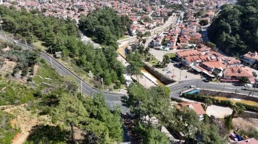 Muğla B&uuml;y&uuml;kşehir Belediyesi&rsquo;nin modern yol ağı genişliyor