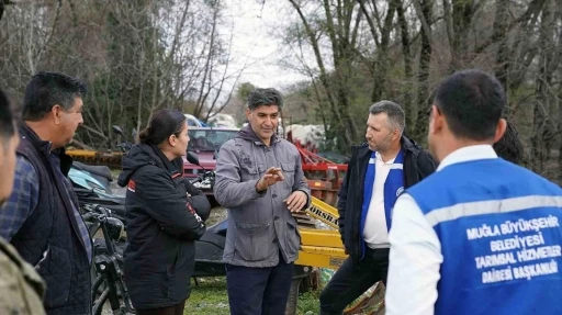 Muğla B&uuml;y&uuml;kşehir&rsquo;den K&ouml;yceğiz&rsquo;de sel sonrası &uuml;reticiye destek