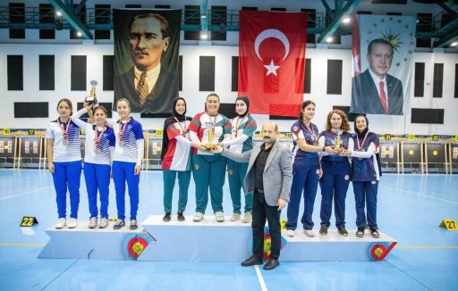 Muğla Büyükşehir okçuları Türkiye ikincisi
