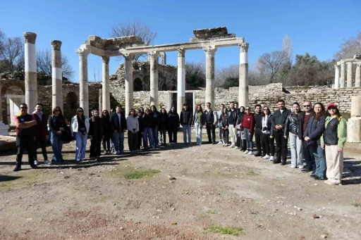 Muğla B&uuml;y&uuml;kşehirden gen&ccedil;lere antik kent gezisi
