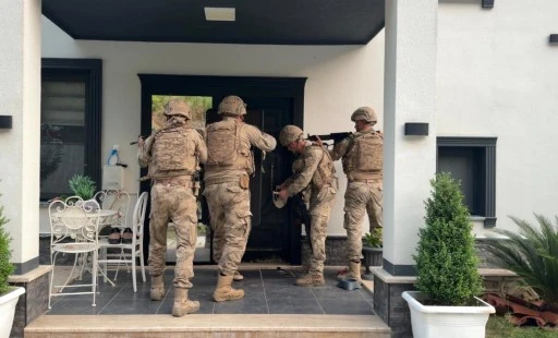 MUĞLA'DA DALTONLAR &Ccedil;ETESİNE JANDARMA'DAN NEFES KESEN OPERASYON