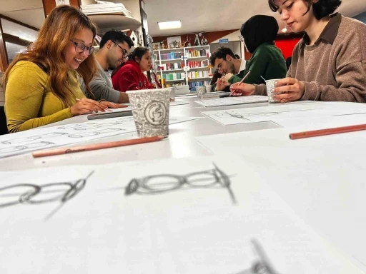 Kötekli Gençlik Merkezi'nde Sanat Atölyeleri