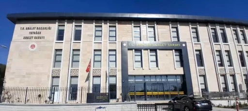 Muğla&rsquo;da kurusıkı tabancayla tehditte bulunduğu iddiasıyla 18 yaşındaki ş&uuml;pheli tutuklandı
