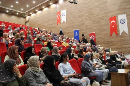 Muğla’da &quot;fıtratın korunması ve aile&quot; konulu konferans gerçekleştirildi
