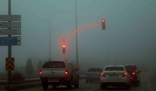 Muğla&rsquo;da yağmur sonrası yoğun sis ulaşımı olumsuz etkiledi
