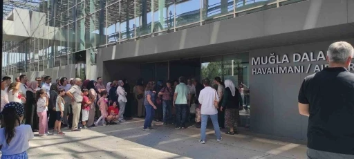 Muğla hacıları yurda döndü
