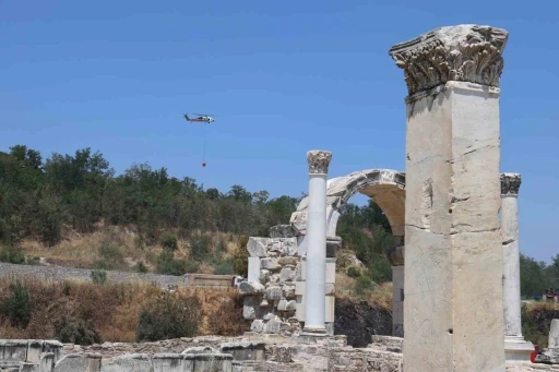 Muğla Stratonikia Antik kentini etkileyen zirai alan yangını kontrol altına alındı
