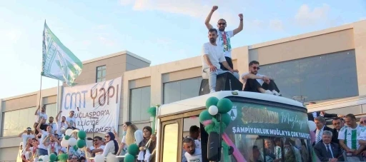 Muğlaspor 1. Lig&rsquo;i kutladı