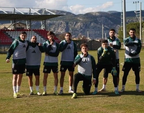 Muğlaspor, Erzincan ma&ccedil;ı hazırlıklarını s&uuml;rd&uuml;r&uuml;yor
