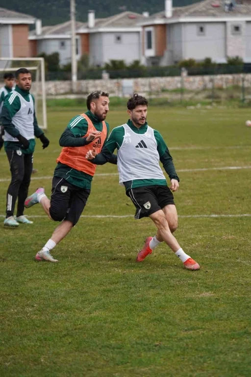 Muğlaspor, şampiyonluk yolunda Erbaa deplasmanına &ccedil;ıkıyor
