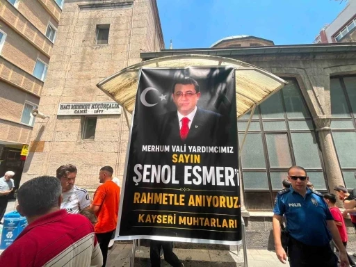 Muhtarlardan merhum vali yardımcısına vefa
