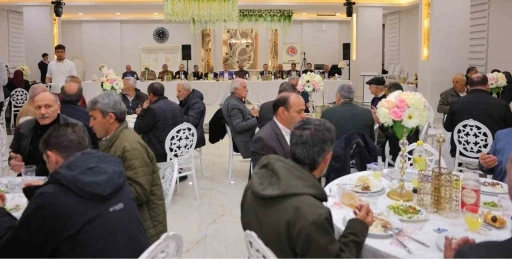 Muhtarlarla iftarda bir araya gelindi
