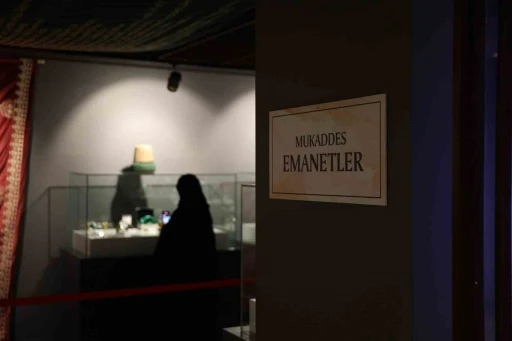 Mukaddes emanetler, Gaziantep B&uuml;y&uuml;kşehir ev sahipliğinde vatandaşlarla buluşuyor

