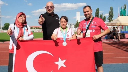 Münevvere Yılmaz’dan Avrupa’da madalya yağmuru
