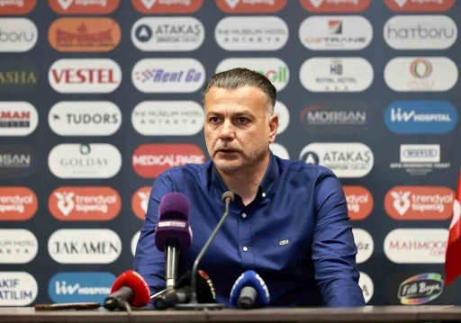 Murat Şahin: &quot;İlk yarısı beyaz, ikinci yarısı siyah bir maçtı&quot;
