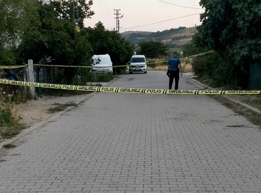 Muratlı&rsquo;da feci kaza: Kargo aracının &ccedil;arptığı bir &ccedil;ocuk &ouml;ld&uuml;, 1 &ccedil;ocuk ağır yaralı
