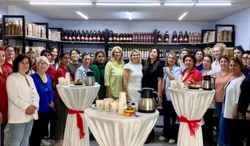 Muratpaşa’da kadın dayanışması büyüyor
