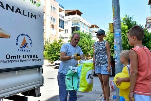 Muratpaşa’nın geri dönüşüm şampiyonu yine Konuksever
