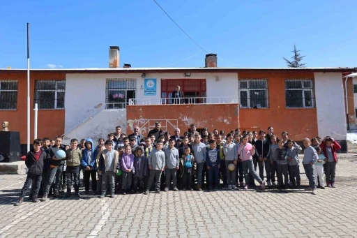 Murtaza K&ouml;y&uuml;&rsquo;nde &ouml;ğrencilerle iftar buluşması
