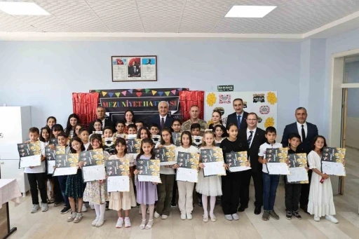 Muş’ta 104 bin öğrenci karne heyecanı yaşadı

