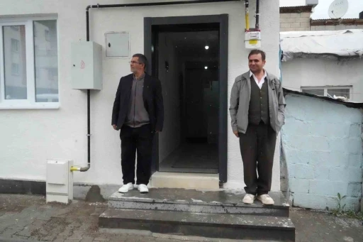 Muş’ta 3 engelli kardeşin evi yenilendi
