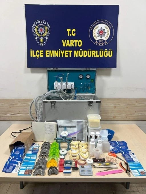 Muş&rsquo;ta evini kliniğe d&ouml;n&uuml;şt&uuml;ren sahte diş&ccedil;i yakalandı
