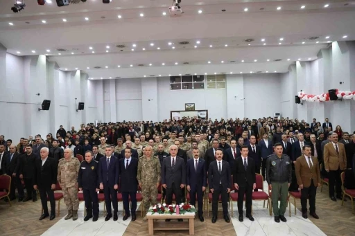 Muş&rsquo;ta İstiklal Marşı&rsquo;nın Kabul&uuml; ve Mehmet Akif Ersoy&rsquo;u Anma G&uuml;n&uuml;
