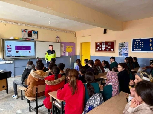 Muş&rsquo;ta &ouml;ğrencilere trafik eğitimi
