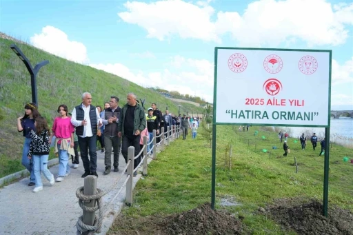 Muş’ta &quot;2025 Aile Yılı Hatıra Ormanı&quot; kuruldu
