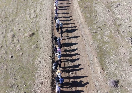 Muş&rsquo;ta "Adımlarla Keşfet" projesi kapsamında doğa y&uuml;r&uuml;y&uuml;ş&uuml;
