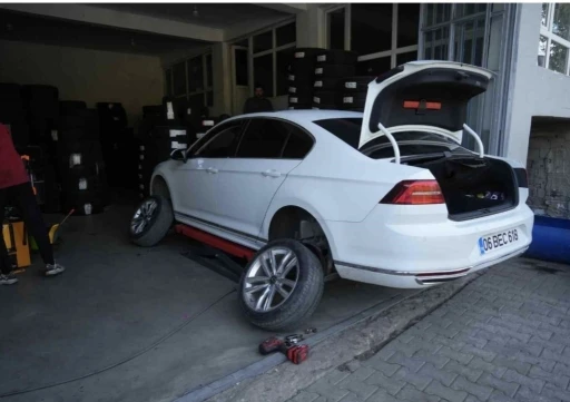 Muş’ta sürücülere kış lastiği uyarısı
