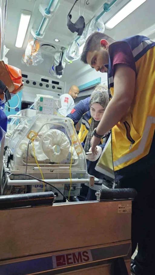 Muş’ta yenidoğan bebek için ambulans uçak havalandı
