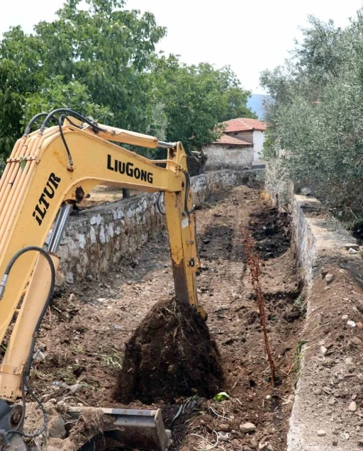 MUSKİ 2025 yılında Menteşe&rsquo;de 16 bin metre dere temizliği yaptı