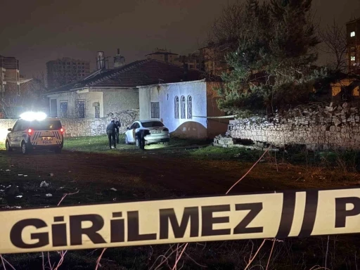 M&uuml;stakil ikamette silahlı kavga: 1 ağır yaralı
