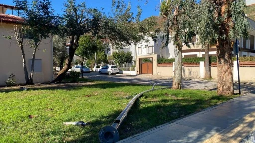 İ&Ccedil;MELER&rsquo;DE KALDIRILMAYAN ELEKTRİK DİREĞİ TEPKİSİ