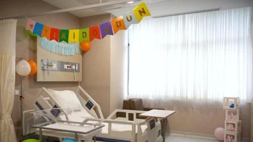 MARMARİS DEVLET HASTANESİ ANNE VE BEBEK DOSTU HİZMETİYLE FARK YARATIYOR