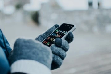 WHATSAPP İLE AYNI ANDA VİDEO VE MÜZİK KEYFİ!
