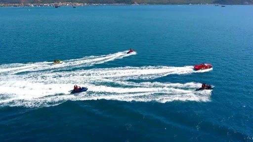 MARMARİS'TE SU SPORLARINA YOĞUN İLGİ