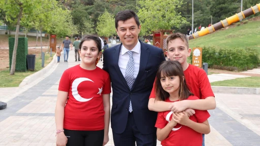 BAŞKAN ÜNLÜ’DEN 23 NİSAN MESAJI