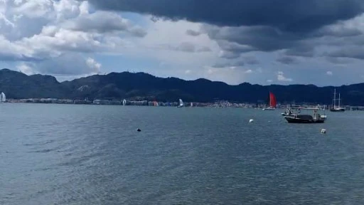 SAĞANAK YAĞIŞLARIN ARDINDAN MARMARİS&rsquo;E BAHAR GELDİ