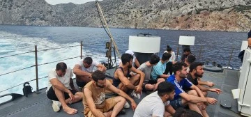 MUĞLA’DA 113 DÜZENSİZ GÖÇMEN YAKALANDI, 65 KİŞİ KURTARILDI