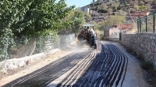 BOZBURUN’DA 10 BİN METREKARELİK YOL ÇALIŞMASI TAMAMLANDI