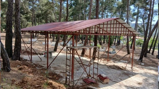 MARMARİS HİSARÖNÜ MAHALLESİ MEZARLIKLARINA  NAMAZ KILMA ALANLARI YAPILDI