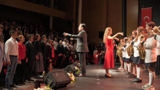 Kaymakam Kaya, “Sönmeyen Işığımız Cumhuriyet” Programına Katıldı