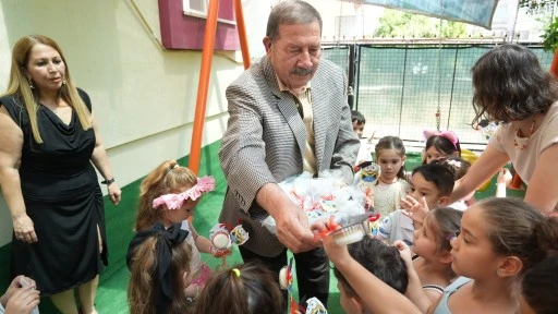 ÇOCUK OYUN EVİ’NDE DÖNEMİN YILDIZLARI MEZUN OLDU