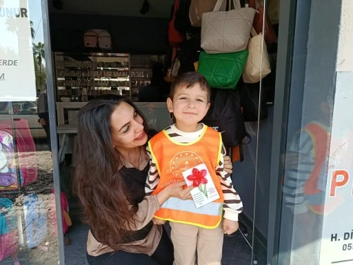 K&Ouml;YCEĞİZ ANAOKULU &Ouml;ĞRENCİLERİNDEN KADINLARA ANLAMLI JEST