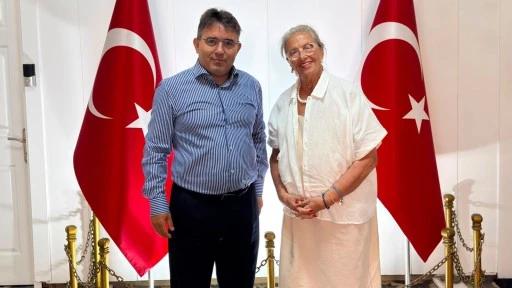 ZEYNEP DİRVANA&rsquo;DAN KAYMAKAM KAYA&rsquo;YA ANLAMLI ZİYARET